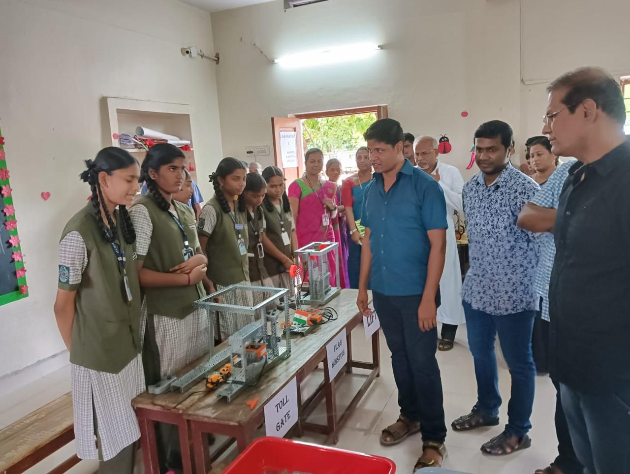 WhatsApp Image 2025-10-28 at 14.41.20 (1)